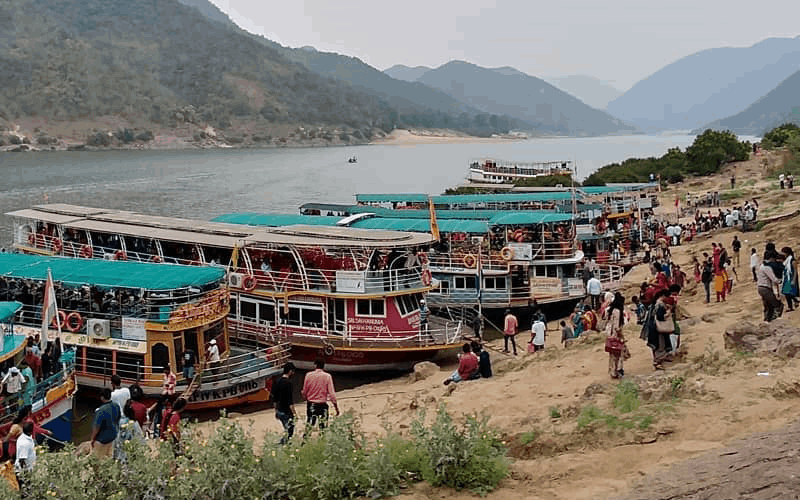 Bhadrachalam to Papikondalu 1 day package with transport gallery image