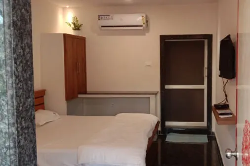 Oak Tree Garden Resort photo 5