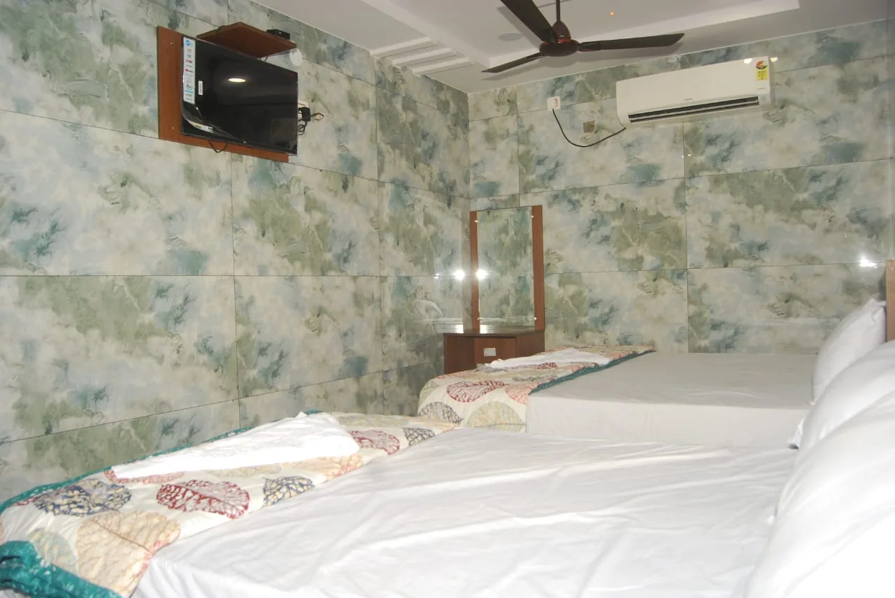 Sri Ravi Sai Residency photo 2