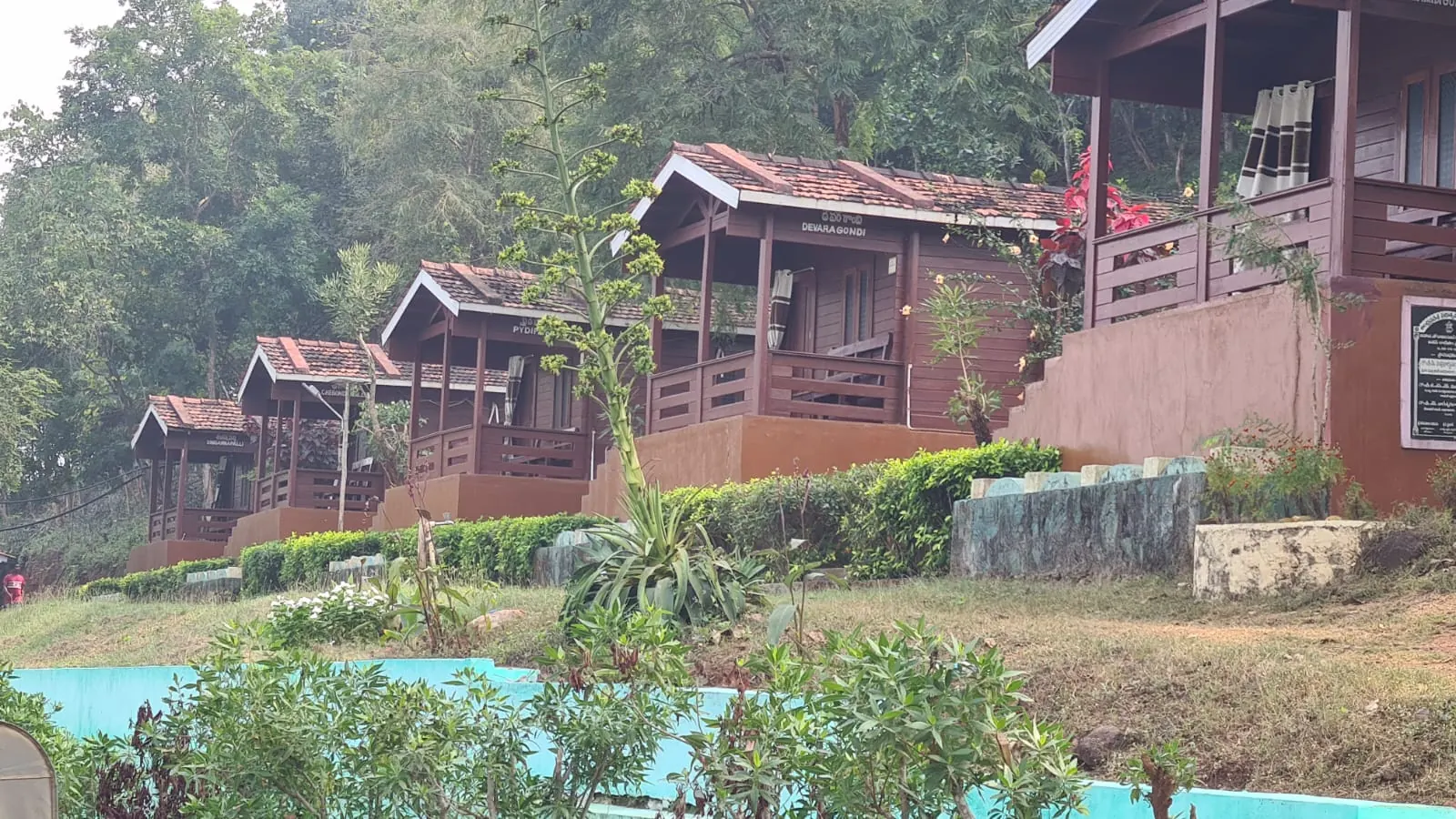 Bhadrachalam to Sirivaka 2-Day Wooden Cottage Stay via Papikondalu photo 4